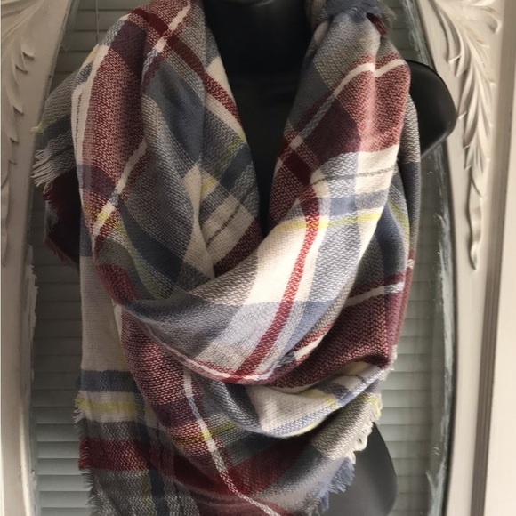 Plaid Blanket Scarf NWT - Picture 1 of 5